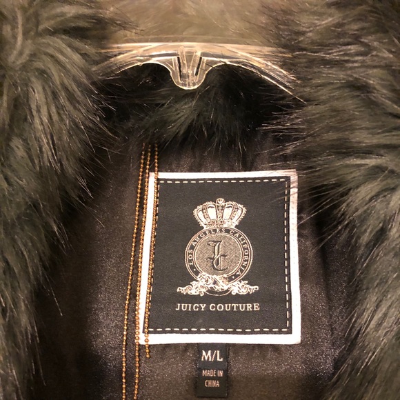 Elegant Black Faux Fur Jacket - Picture 4 of 4